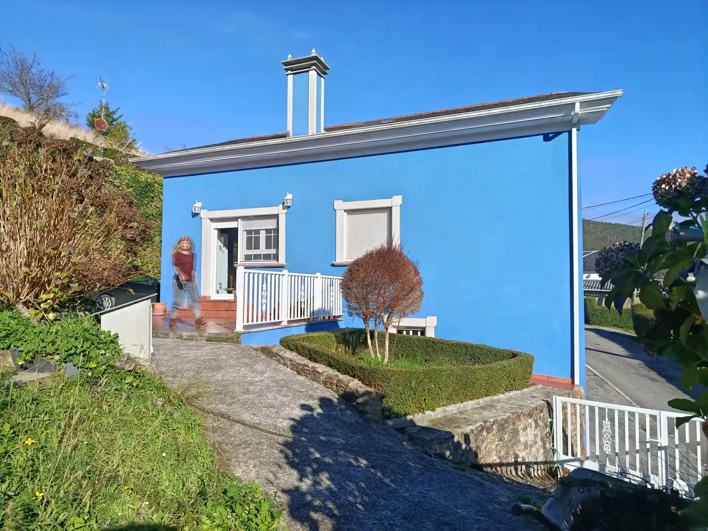 Vista exterior de Casa o xalet en venda en Vegadeo amb Calefacció, Jardí privat i Parquet