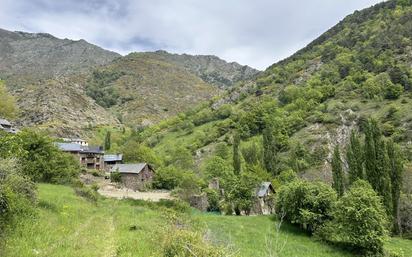 Vista exterior de Finca rústica en venda en La Guingueta d'Àneu