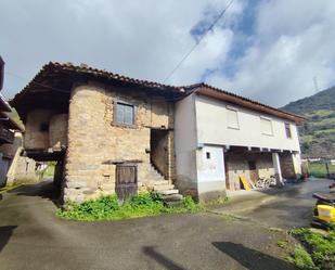 Exterior view of Country house for sale in Salas  with Private garden