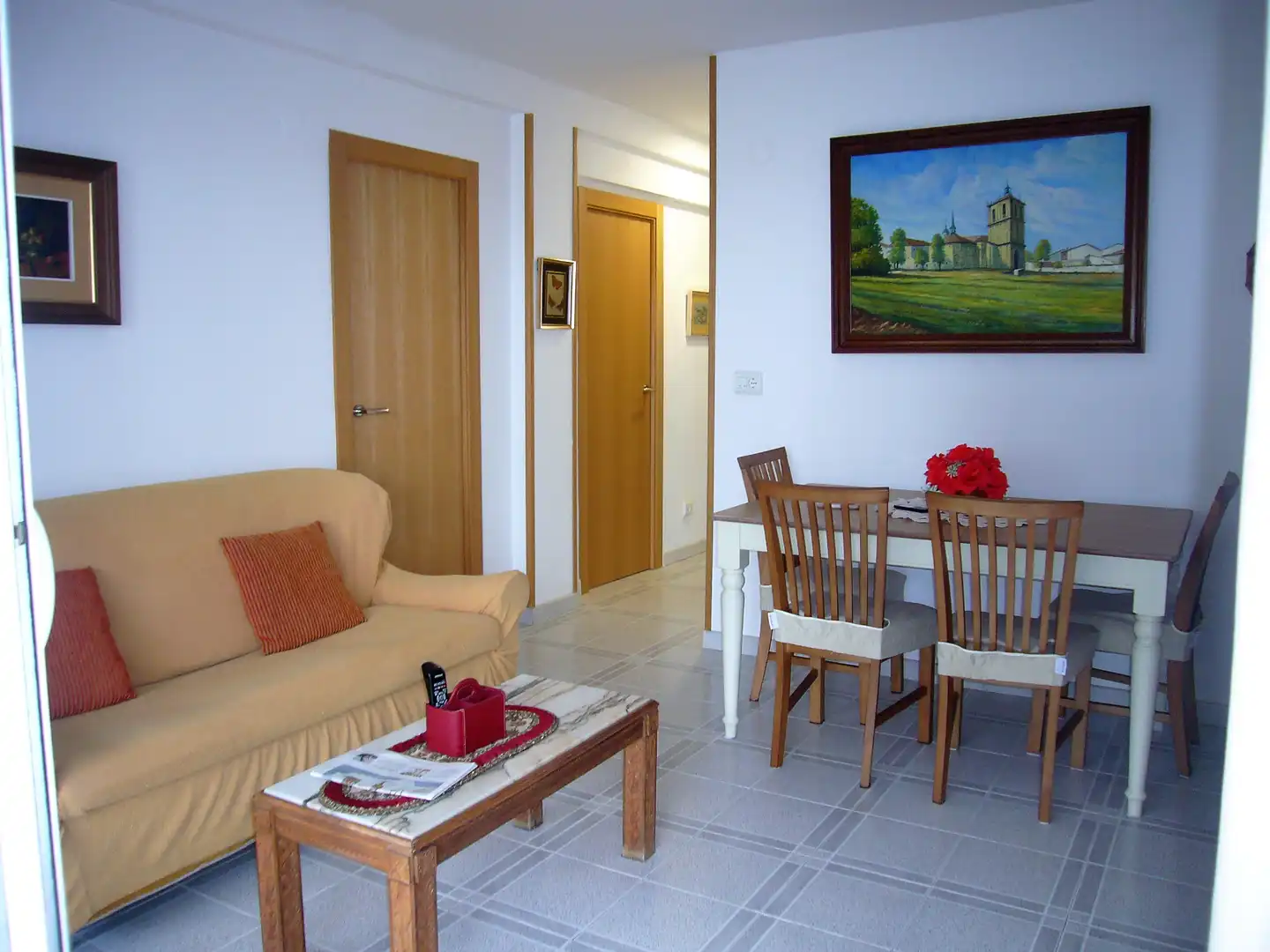 Sala de estar de Apartamento de alquiler en Benicasim / Benicàssim con Terraza, Amueblado y Lavadora