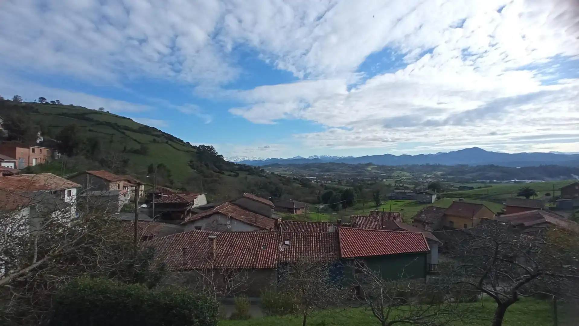 Vista exterior de Finca rústica en venta en Sariego con Jardín privado y Amueblado