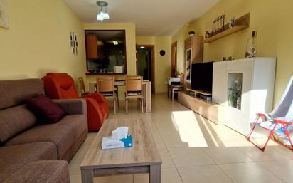 Sala d'estar de Pis en venda en Calafell amb Aire condicionat, Calefacció i Terrassa
