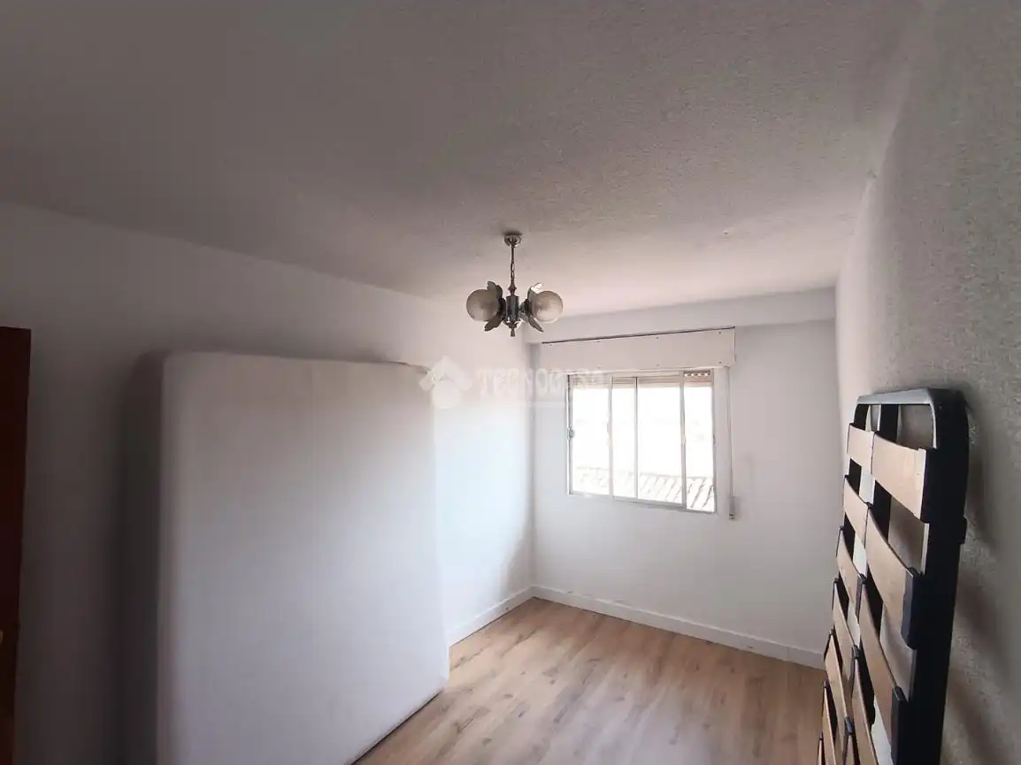 Schlafzimmer von Wohnung zur Miete in Calera y Chozas mit Balkon
