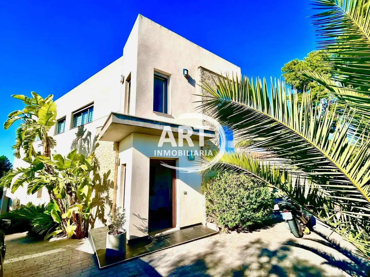 Vista exterior de Casa o chalet en venta en Llíria con Aire acondicionado, Calefacción y Jardín privado