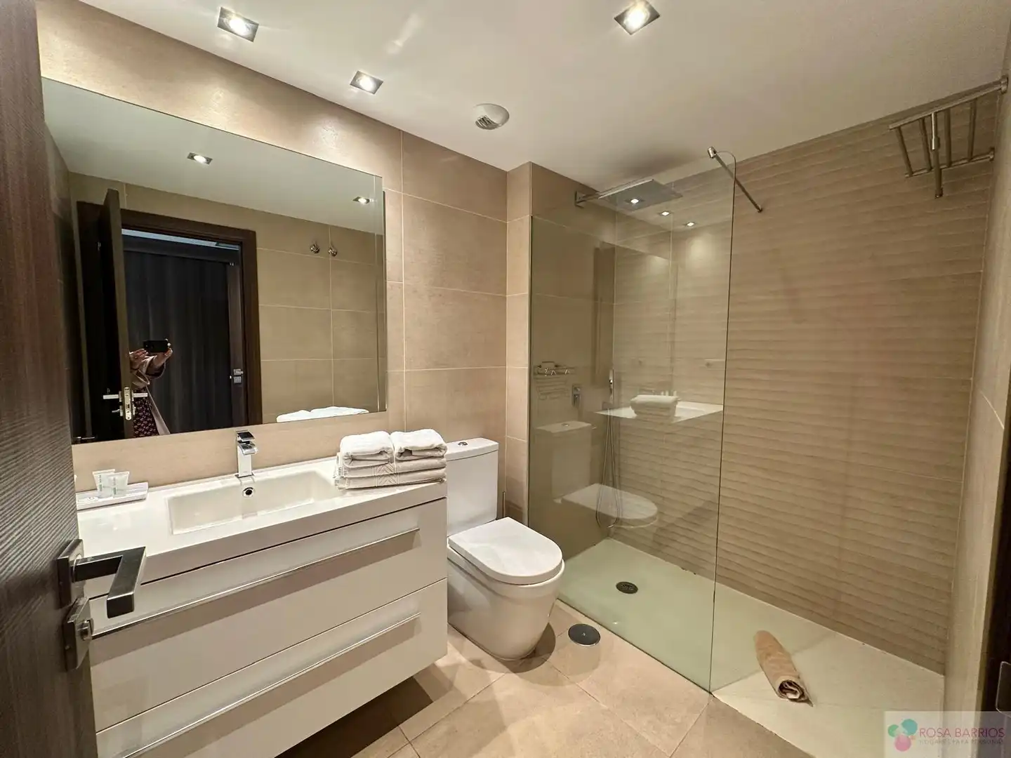 Baño de Ático en venta en Marbella con Terraza y Piscina comunitaria