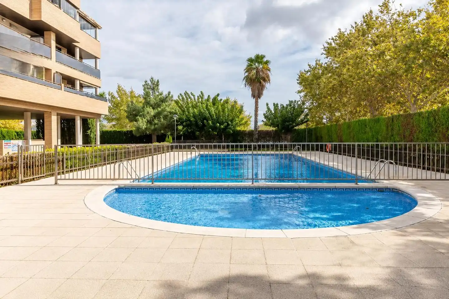 Piscina de Ático en venta en Zaragoza con Aire acondicionado, Calefacción y Parquet