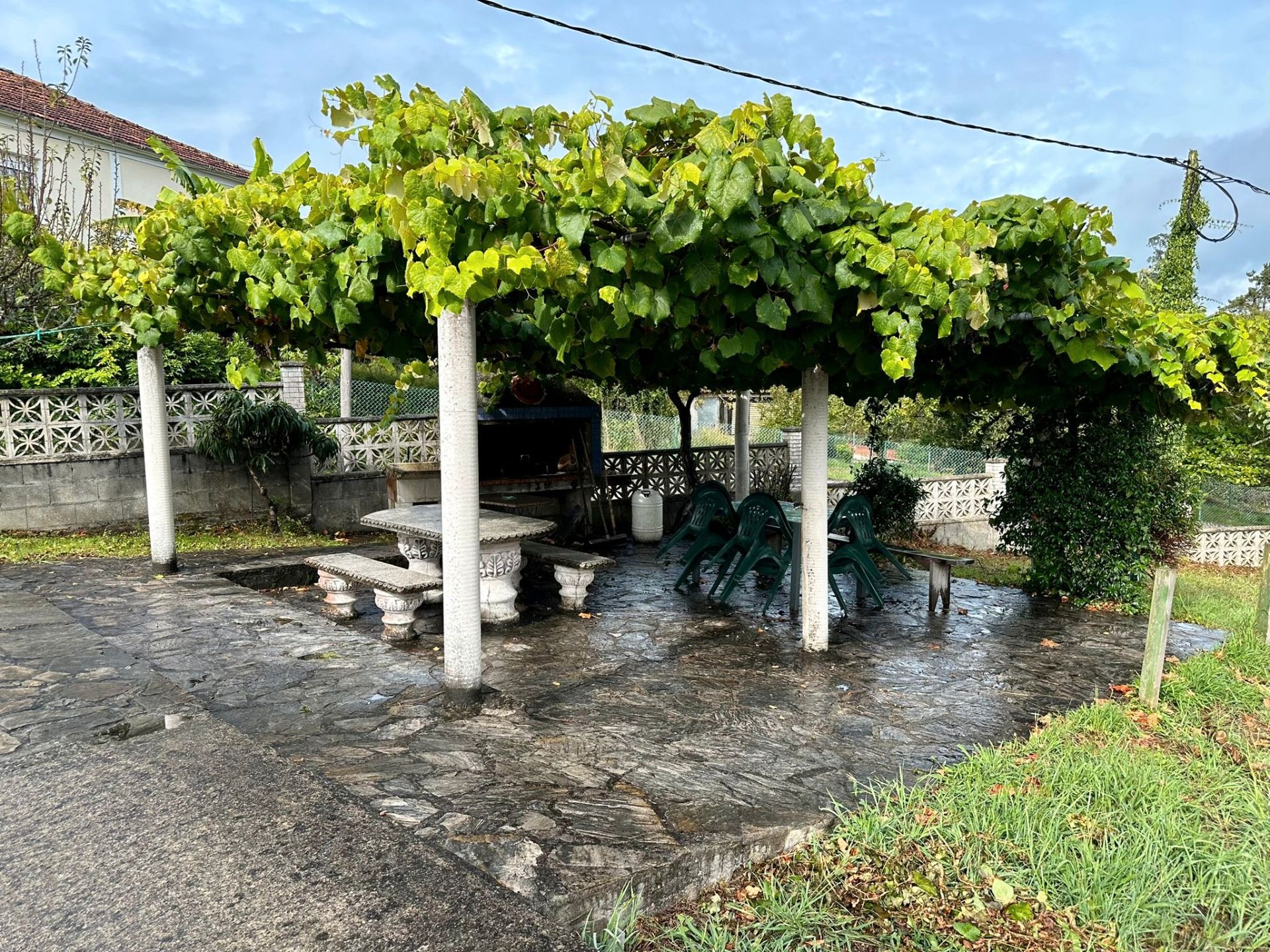 Terrassa de Casa o xalet en venda en Sada (A Coruña) amb Calefacció, Jardí privat i Traster