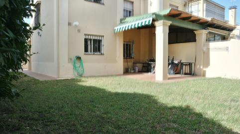 Foto 5 de Casa adosada en venda a V Centenario - Piletas - Capuchinos, Cádiz