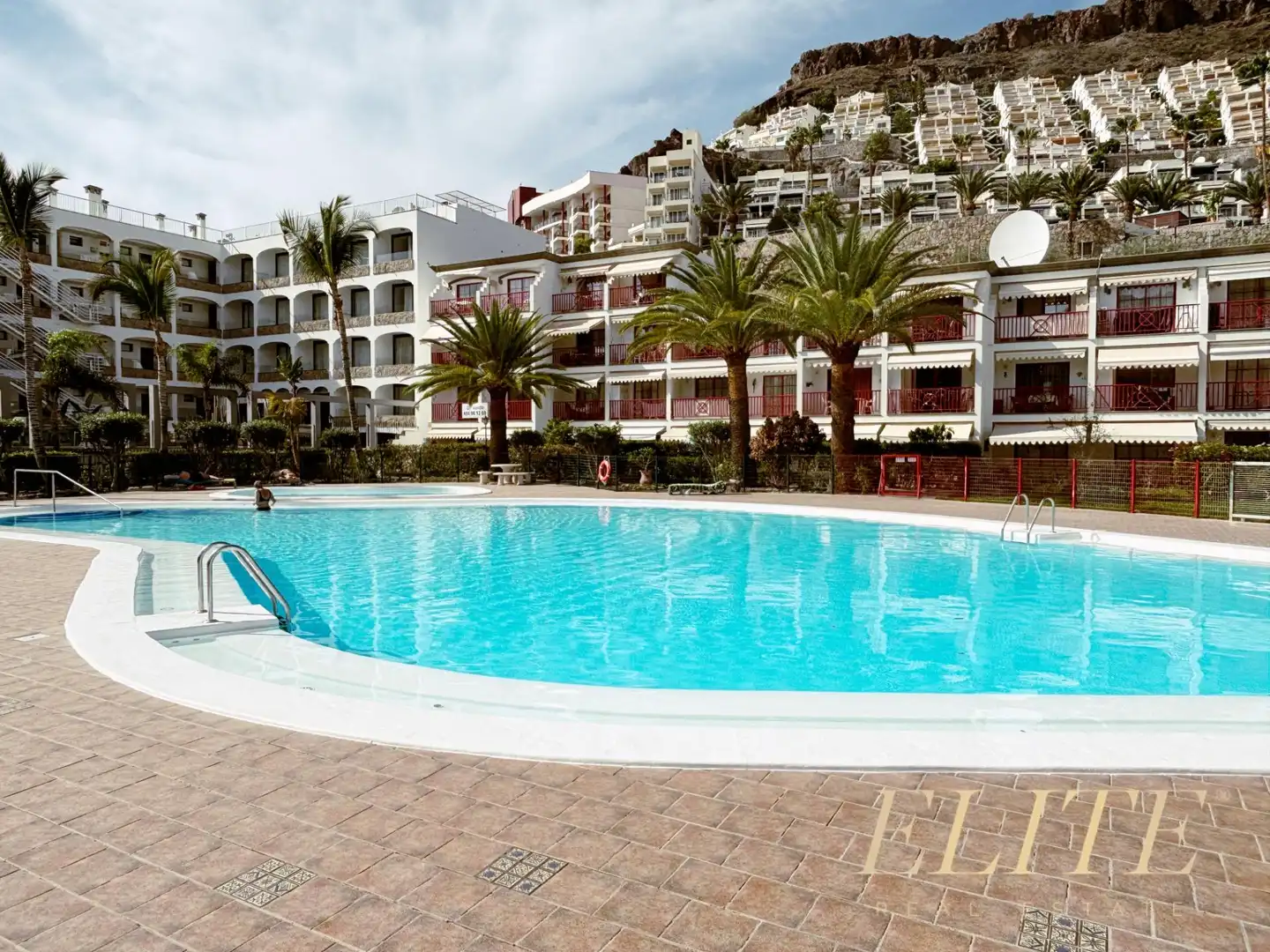 Schwimmbecken von Maisonette zum Verkauf in Mogán mit Abstellraum, Möbliert und Balkon