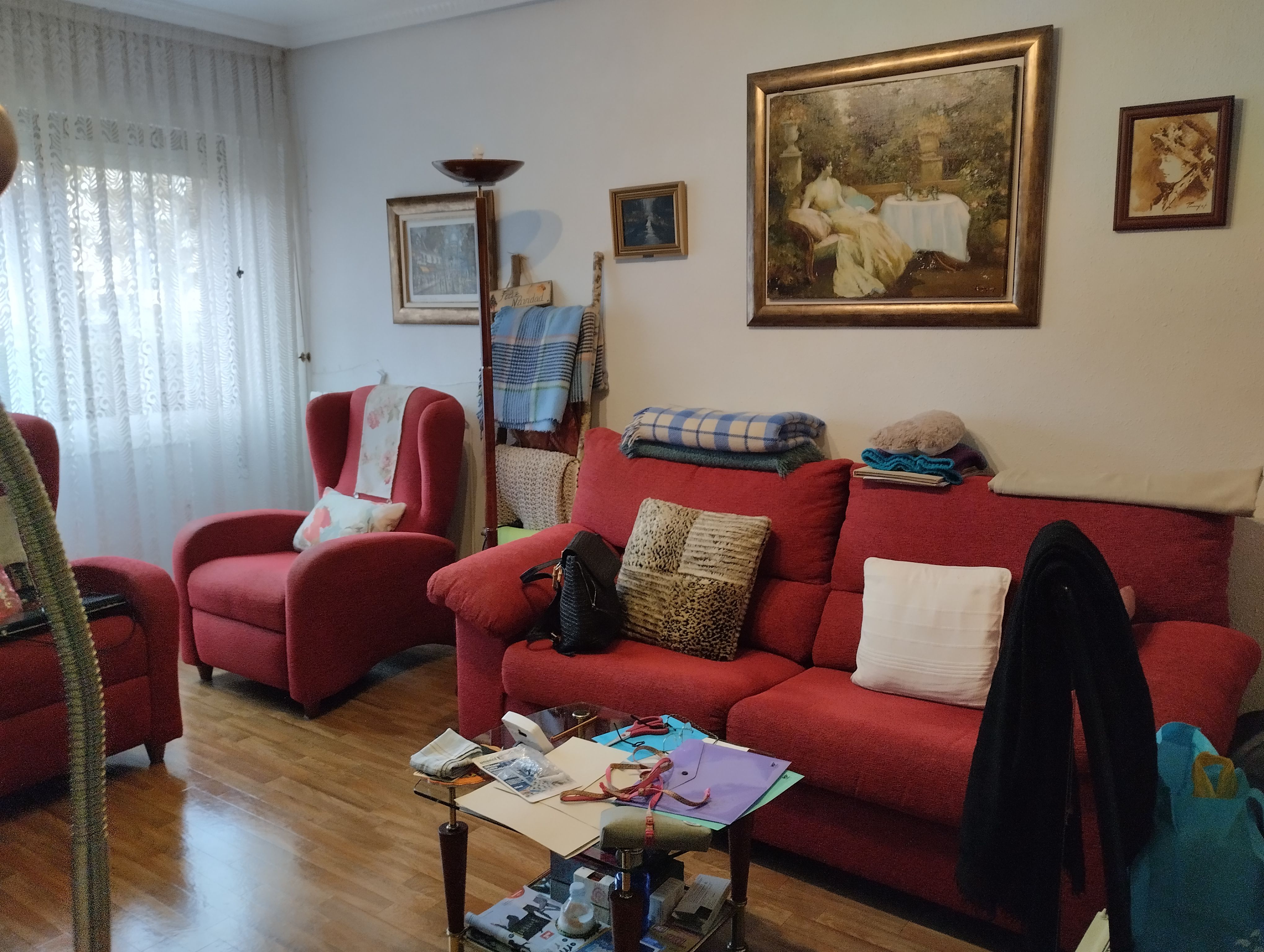 Sala d'estar de Pis en venda en Laredo amb Calefacció, Jardí privat i Moblat