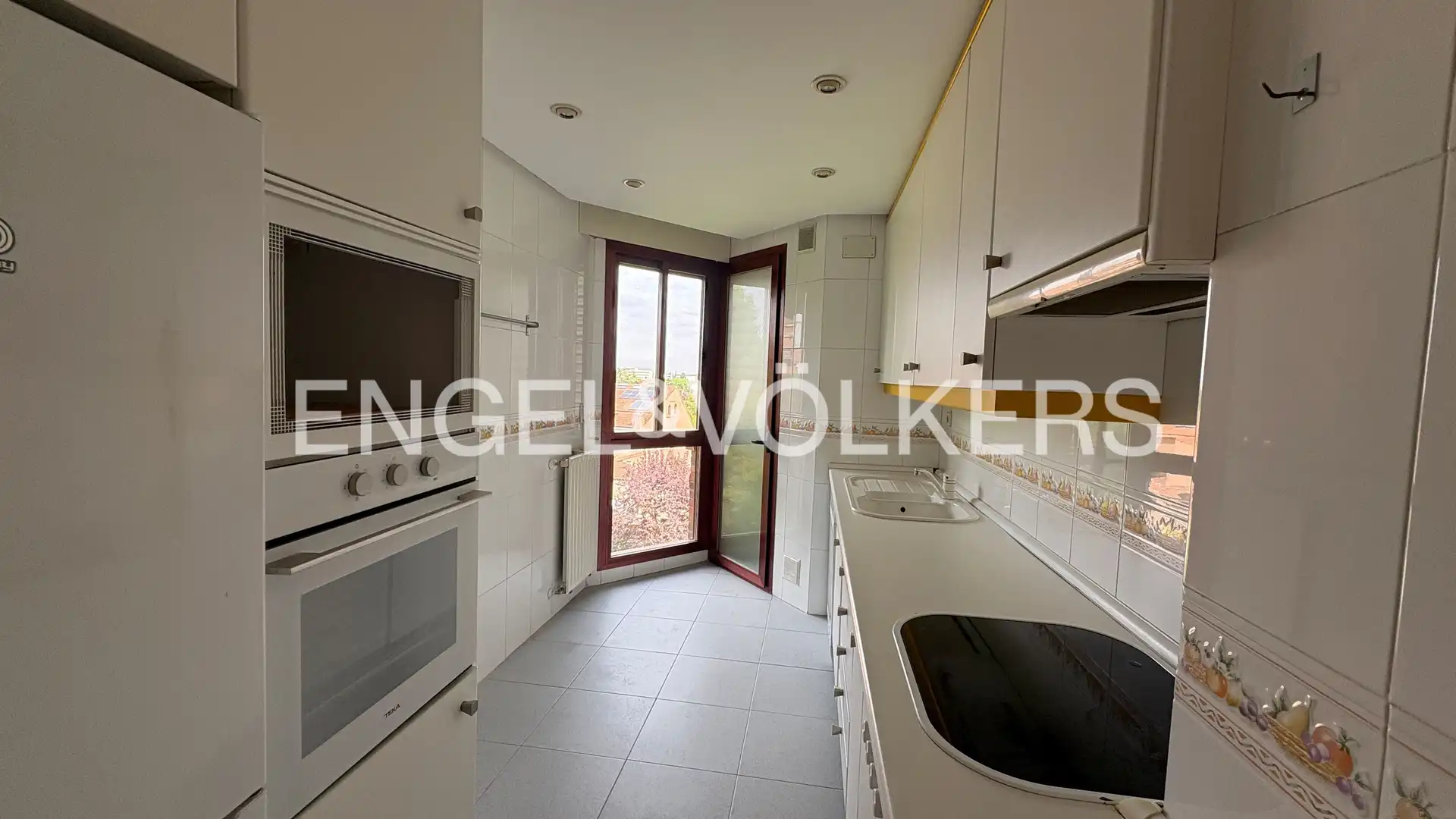 Flat with terrace to rent in Zona Carretera del Plantío, imagen 26