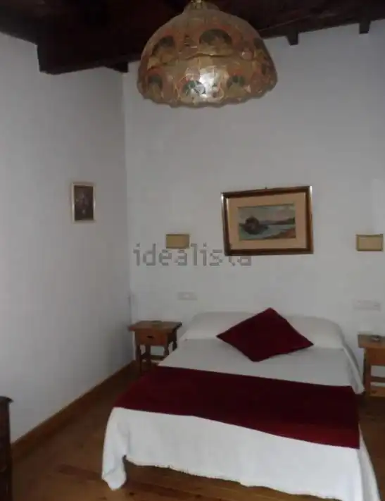 Dormitori de Casa o xalet en venda en Pesaguero amb Calefacció, Terrassa i Moblat