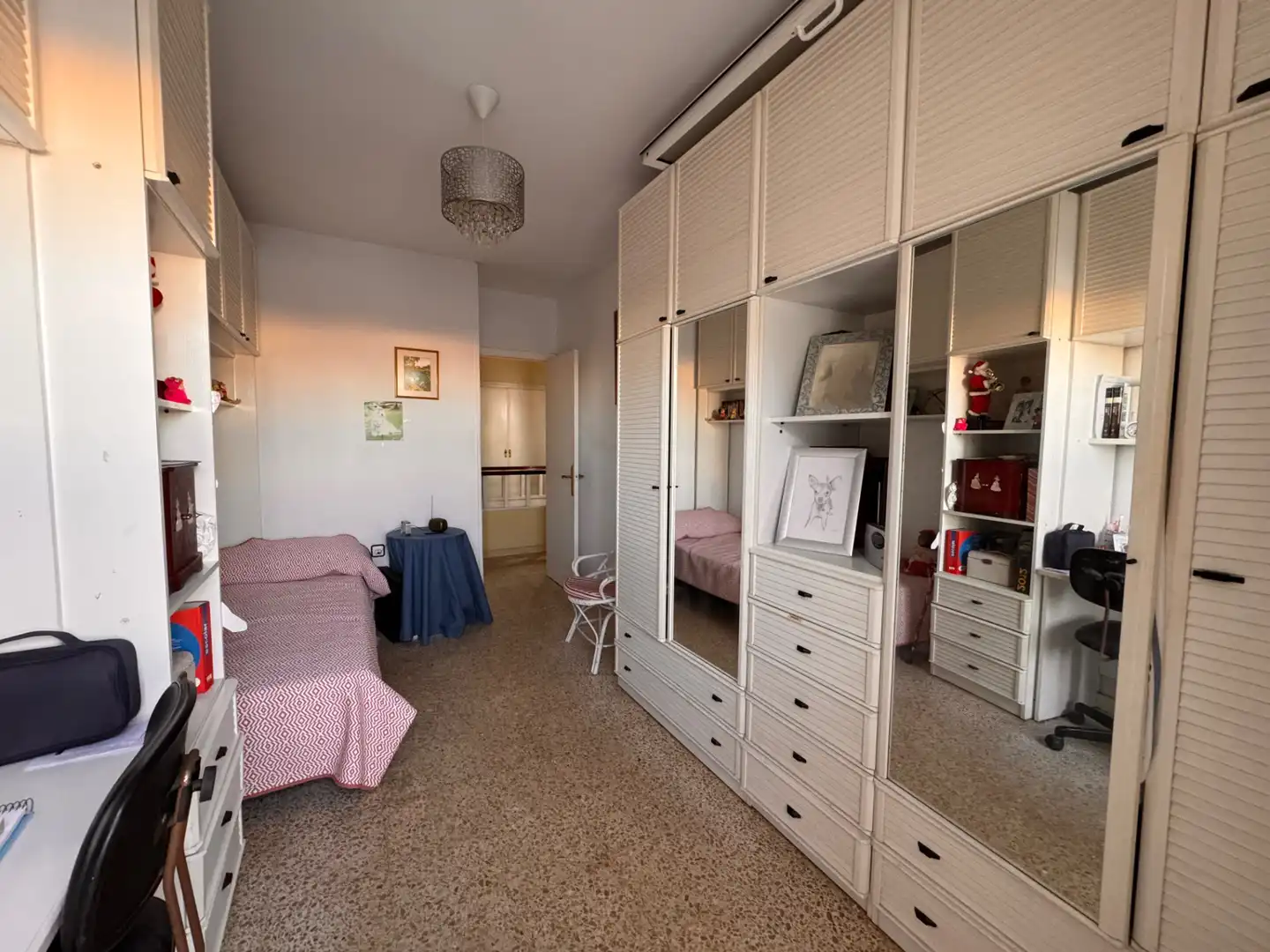 Habitación de Dúplex en venta en Cádiz con Terraza, Trastero y Amueblado