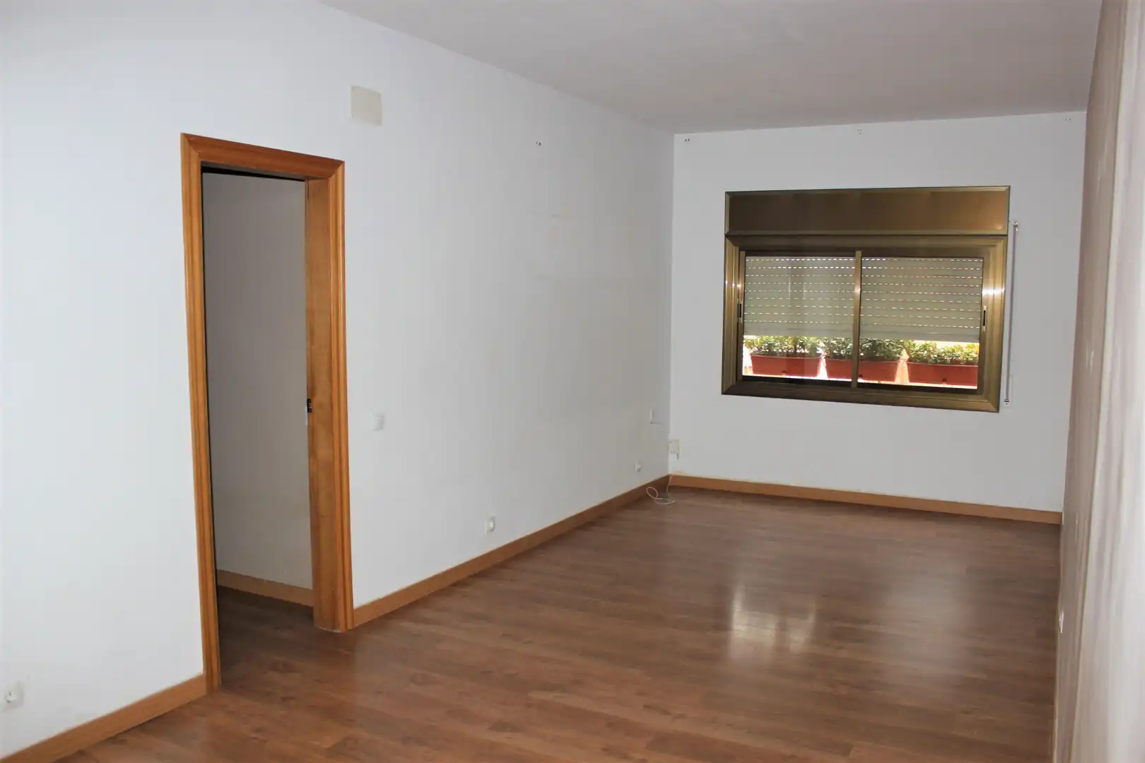Sala d'estar de Pis en venda en Esplugues de Llobregat amb Aire condicionat, Parquet i Moblat