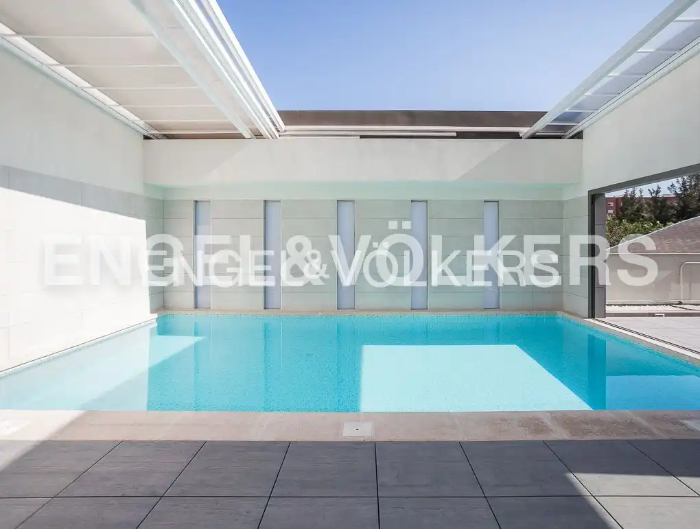 Piscina de Pis en venda en Camins al Grau