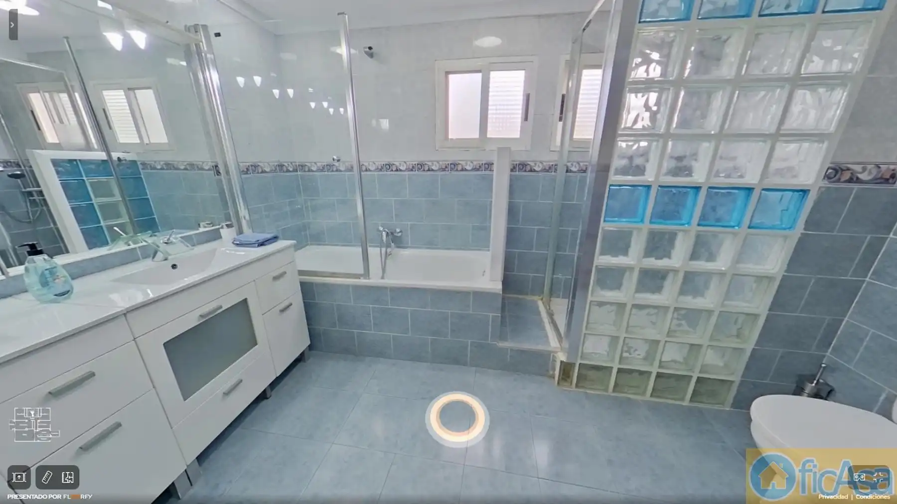 Bathroom of Flat for sale in Castellón de la Plana / Castelló de la Plana  with Air Conditioner, Parquet flooring and Balcony