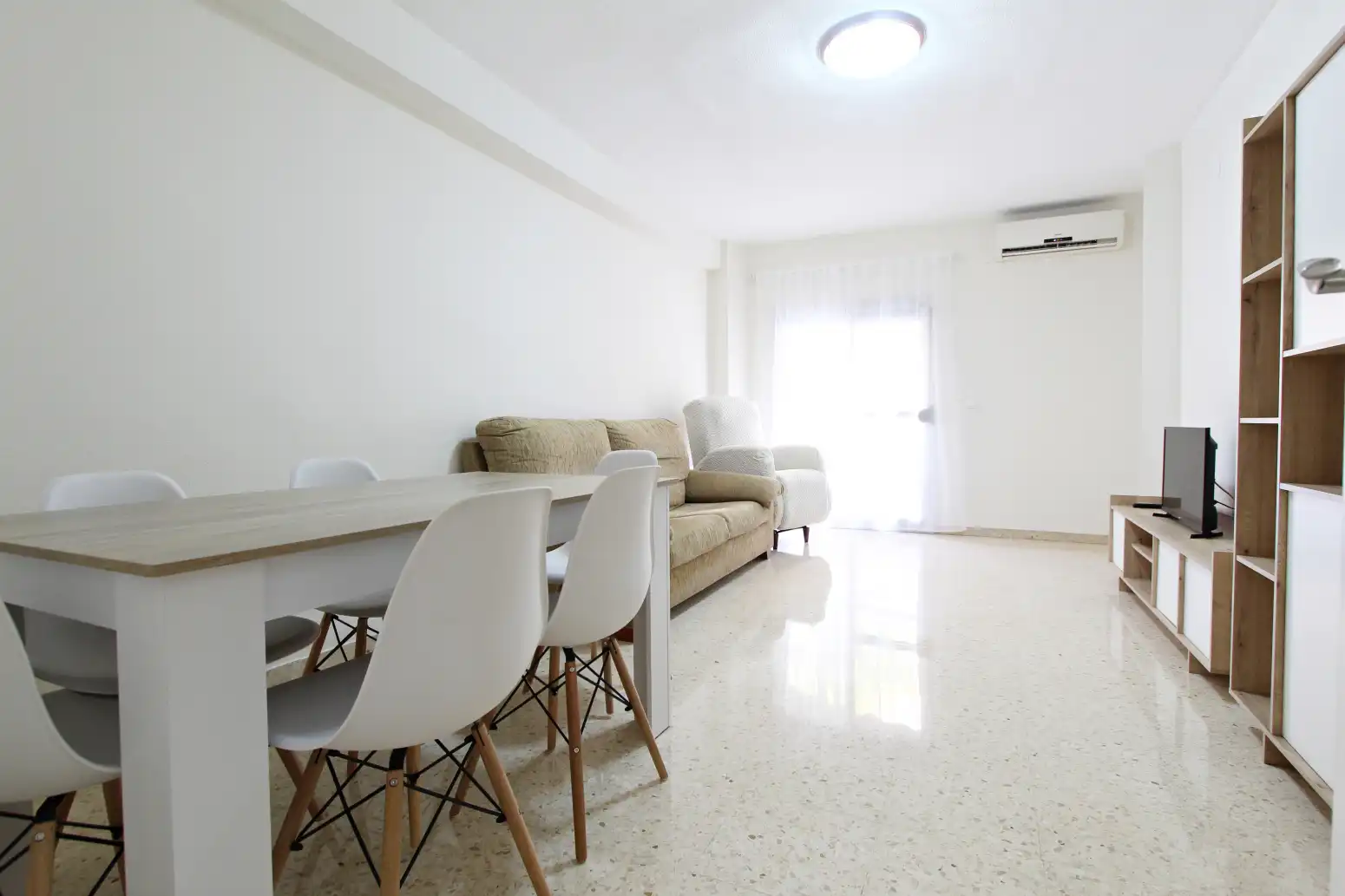 Sala de estar de Piso de alquiler en Alaquàs con Aire acondicionado, Calefacción y Amueblado
