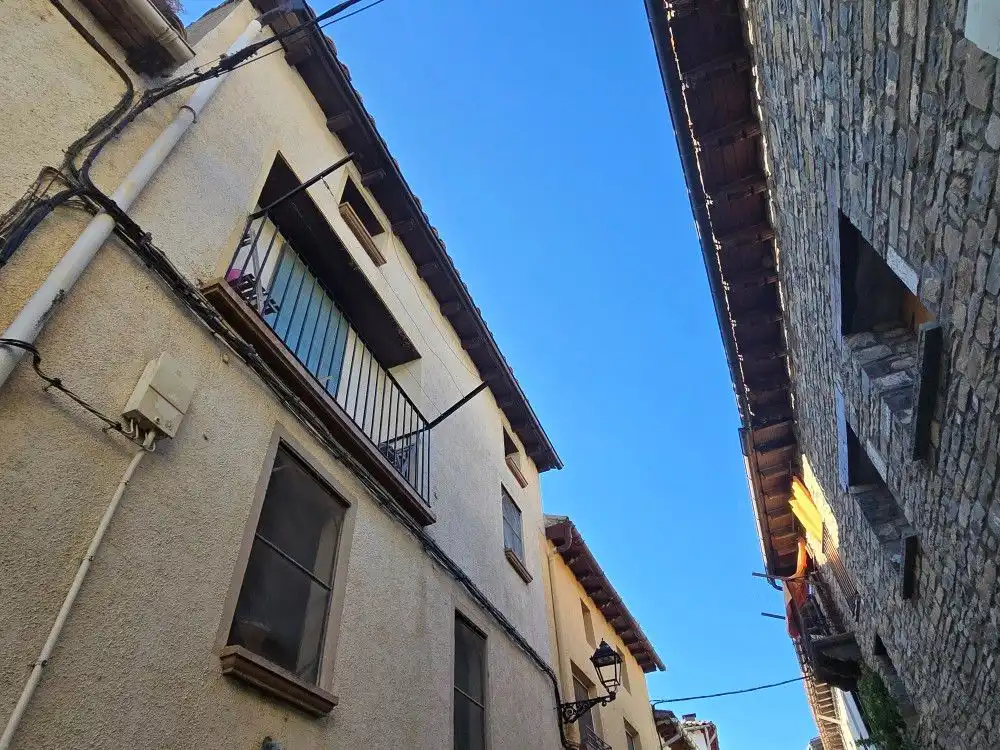 Exterior view of Houses for sale in Puente la Reina de Jaca