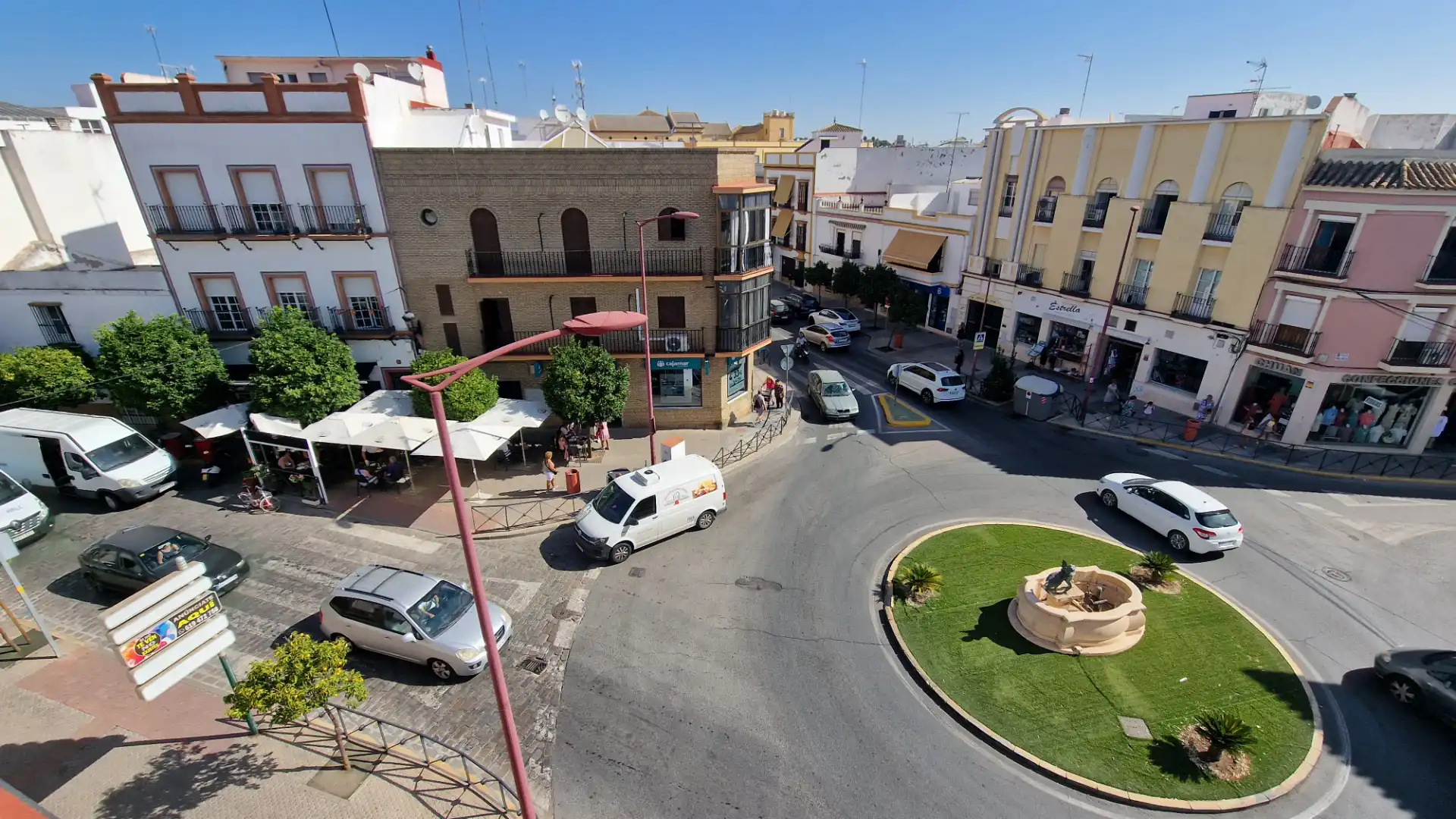 Vista exterior de Residencial en venta en Utrera