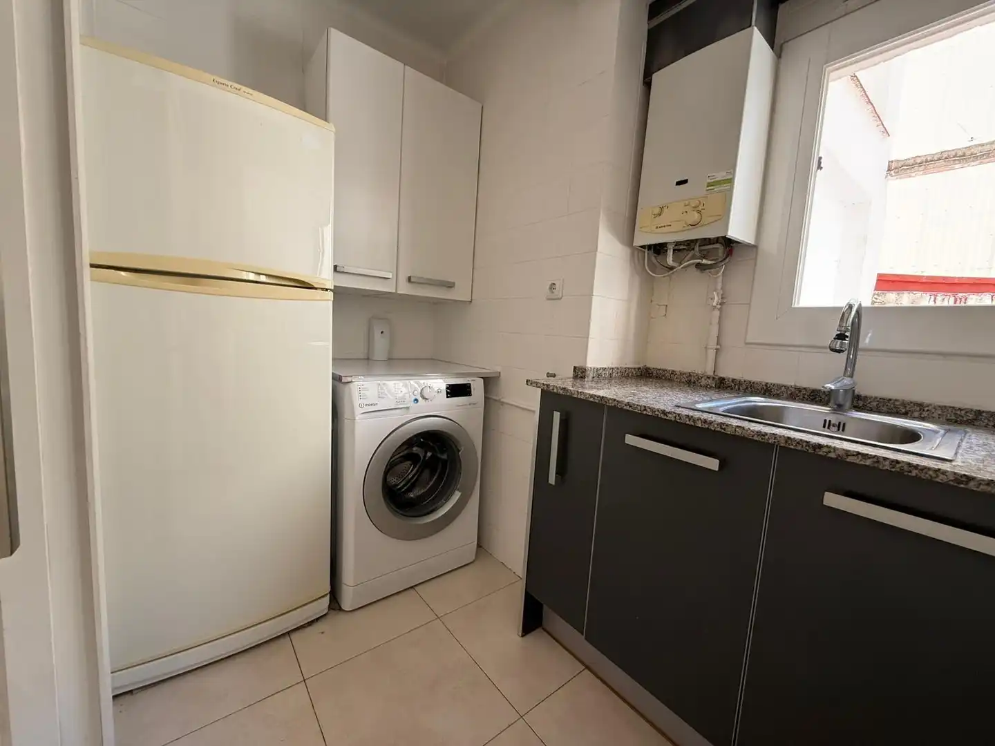 Cuina de Pis en venda en Tarragona amb Calefacció i Parquet