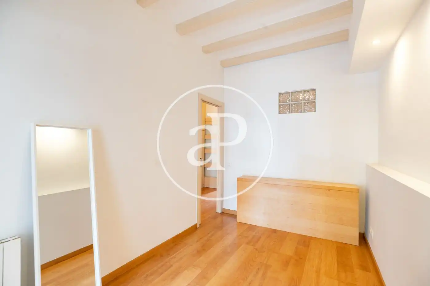 Bedroom of Attic for sale in Barcelona  with Heating and Balcony