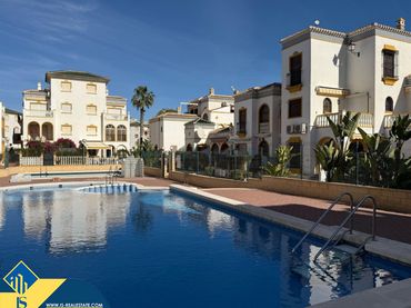 Bungalow avec piscine à vendre à La Mata