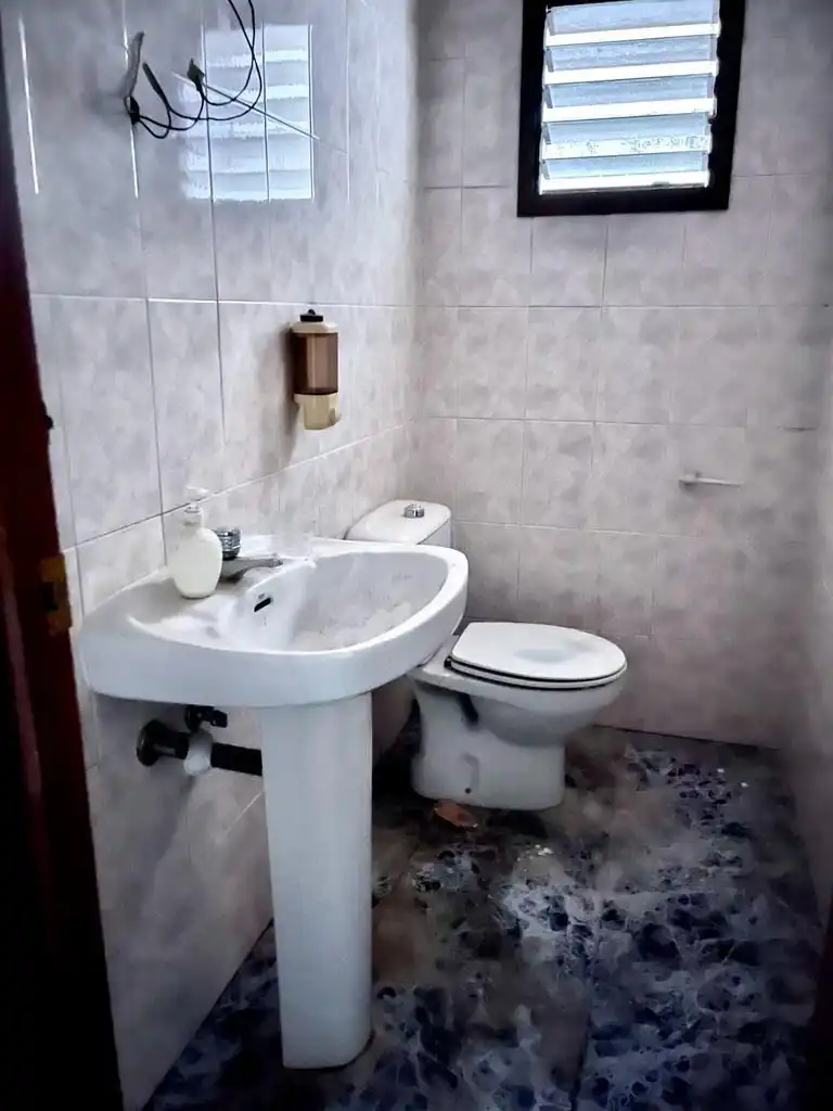 Badezimmer von Geschaftsraum zur Miete in Elche / Elx