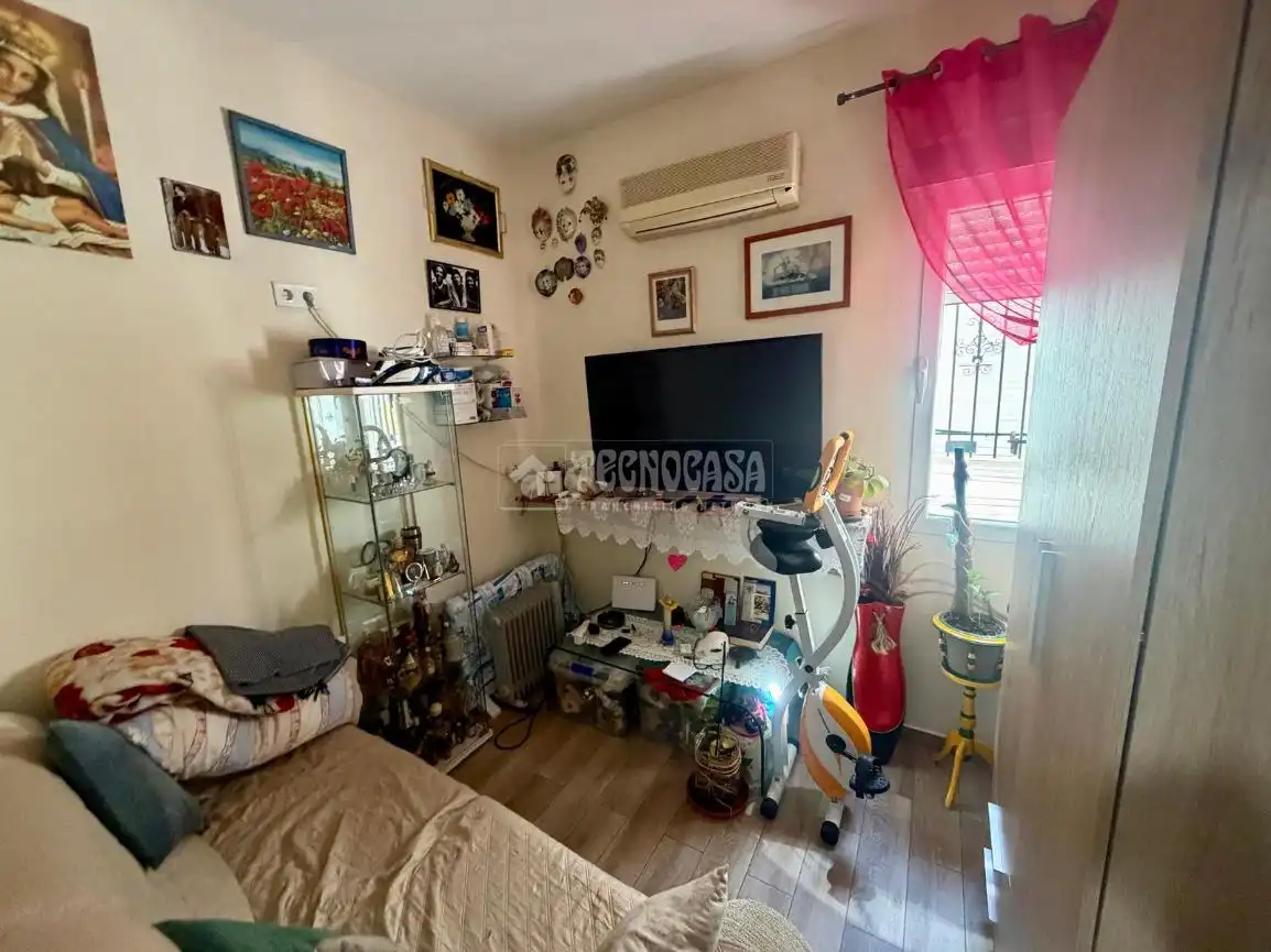 Flat for sale in Numancia, Puente de Vallecas