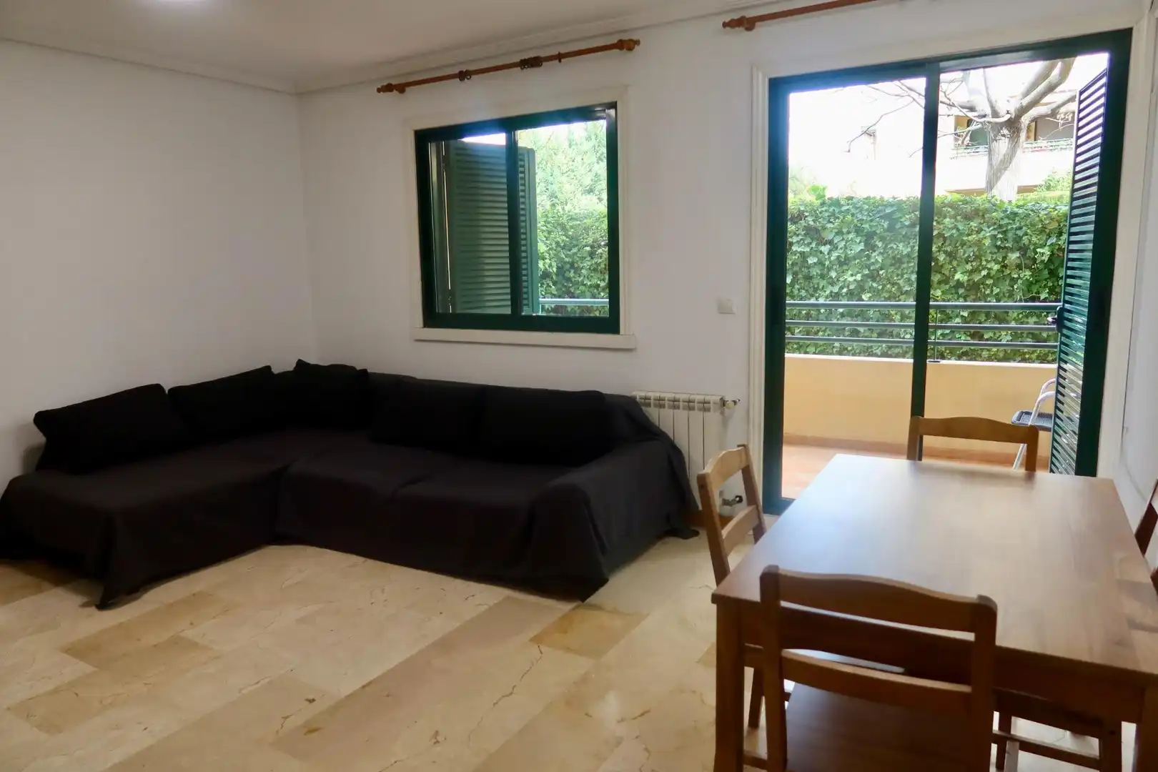 Sala d'estar de Planta baixa en venda en  Palma de Mallorca amb Calefacció, Jardí privat i Terrassa