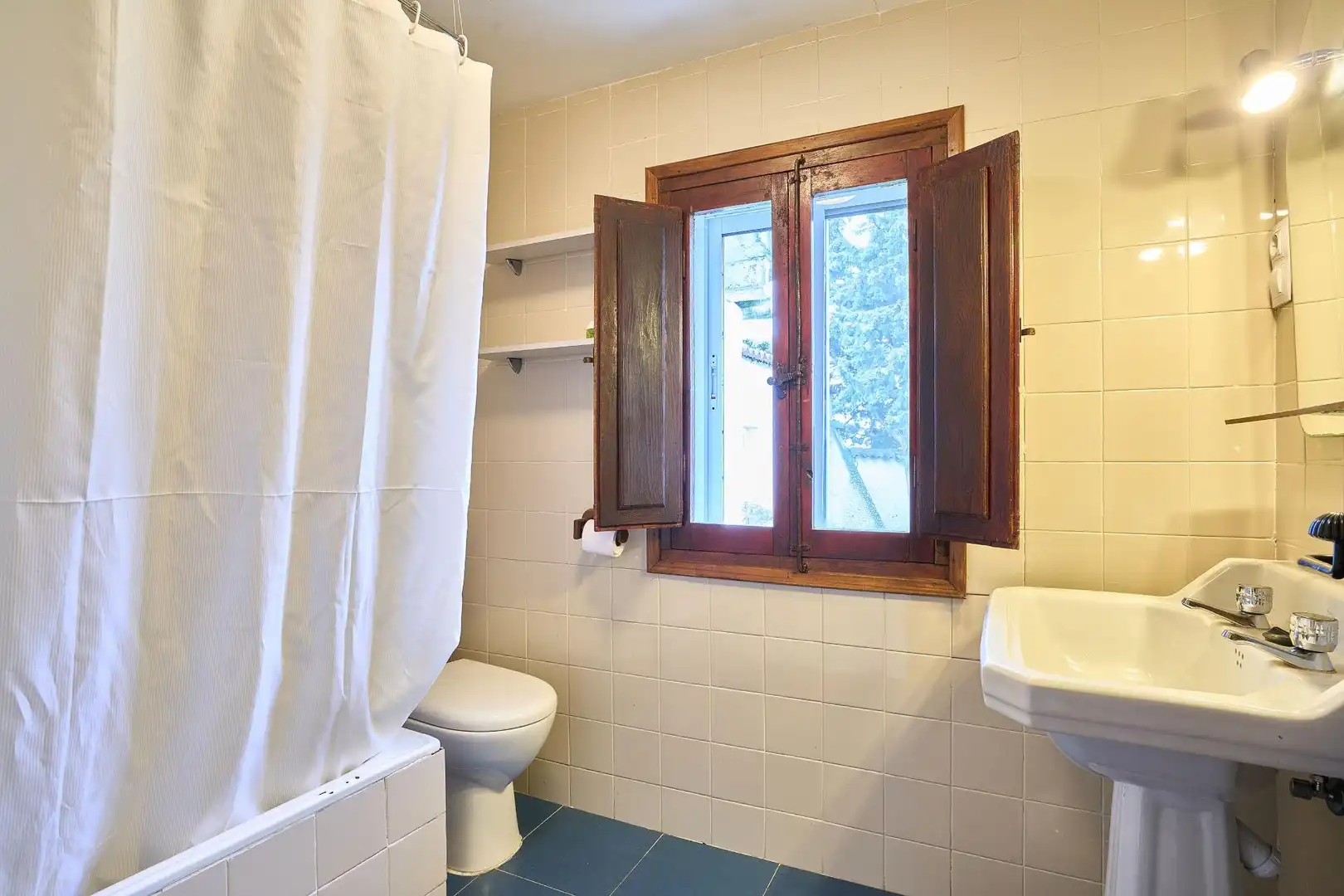 Baño de Finca rústica en venta en Horcajo Medianero