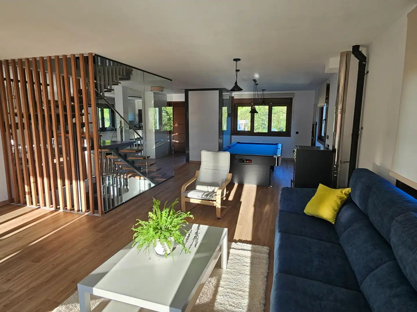 Sala d'estar de Casa o xalet en venda en Miño amb Jardí privat, Terrassa i Traster