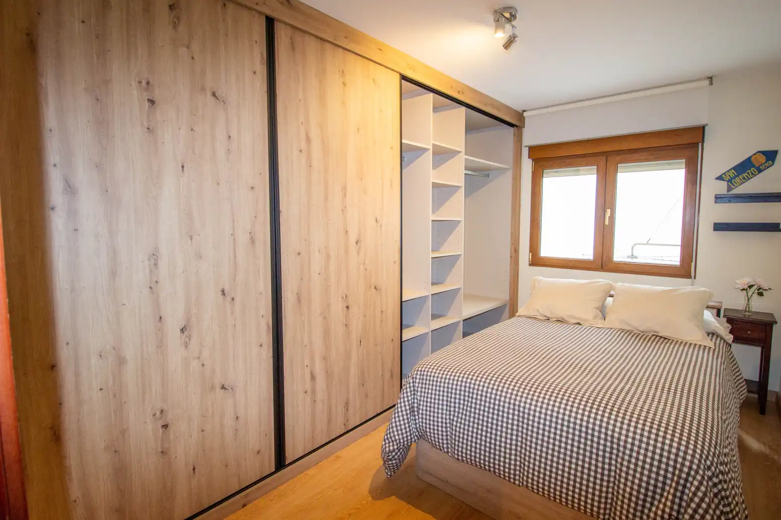 Habitación de Piso de alquiler en Gijón  con Calefacción, Terraza y Trastero
