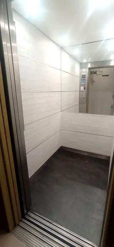 Oficina con ascensor en alquiler en Travesía Coruña, imagen 13