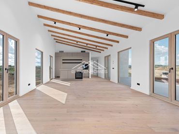 Detached house with pool for sale in Vilafranca de Bonany