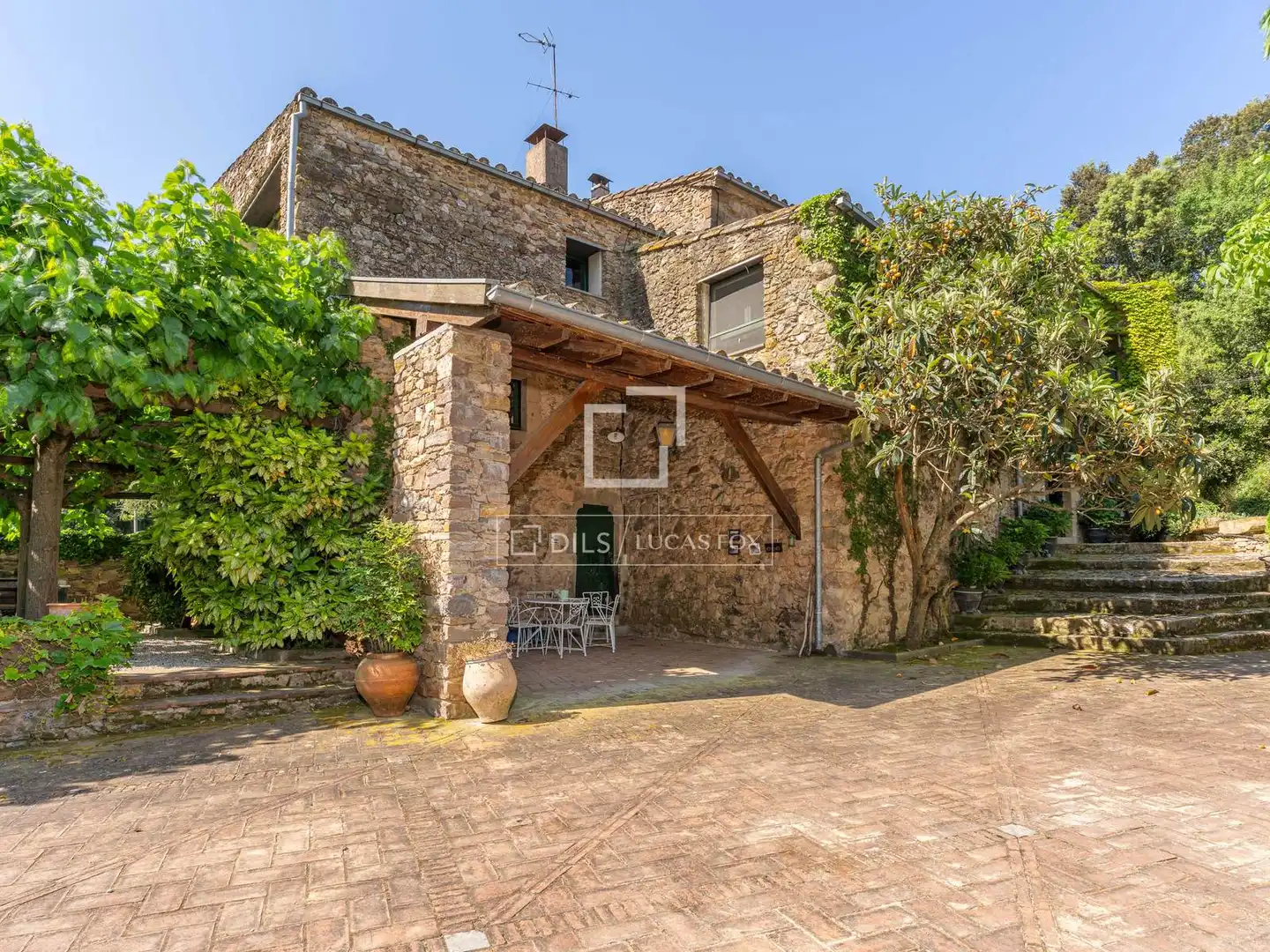Casa rustica con piscina in vendita a Madremanya