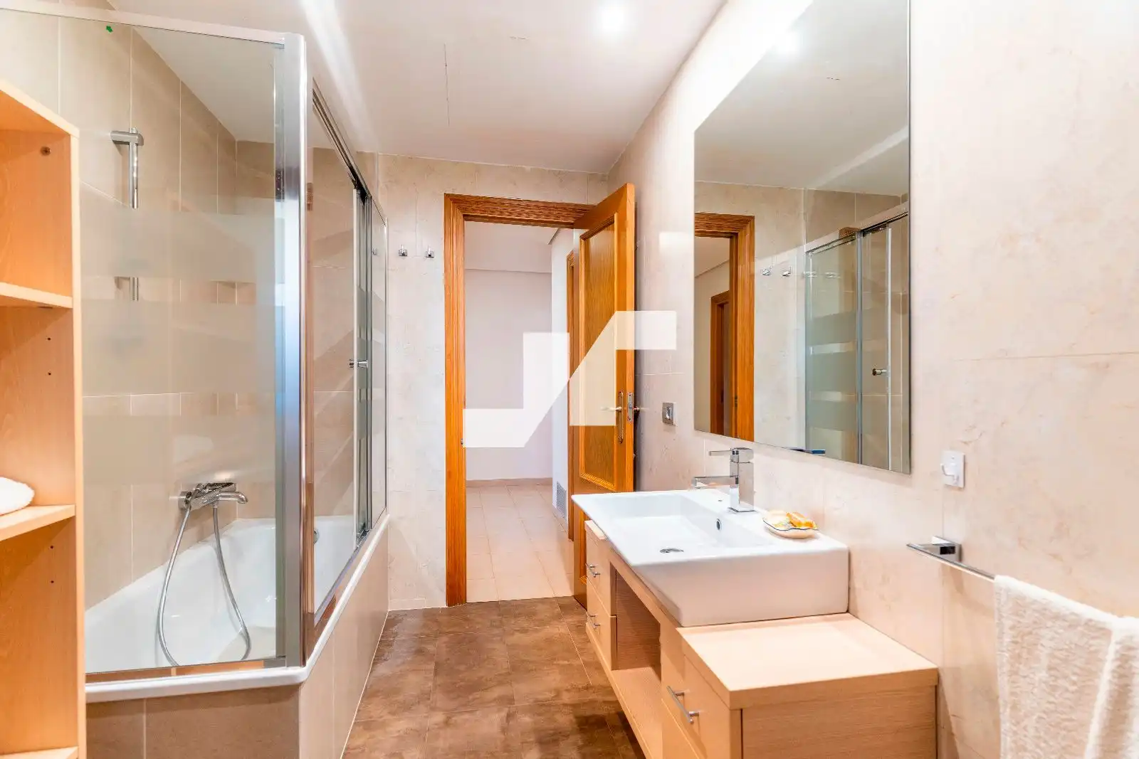 Bany de Casa o xalet en venda en Benicasim / Benicàssim amb Aire condicionat, Calefacció i Jardí privat