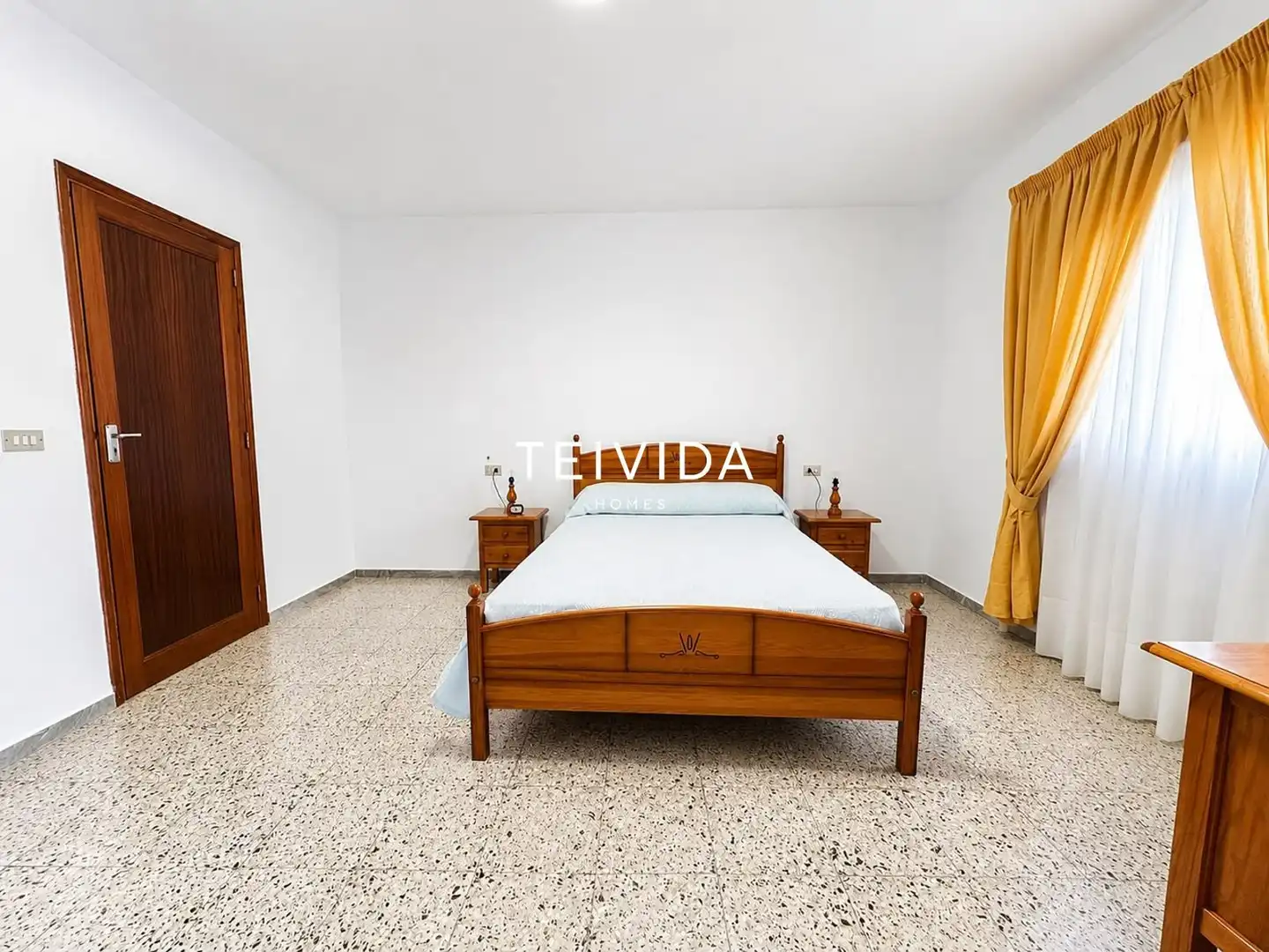 Bedroom of Flat for sale in Arona
