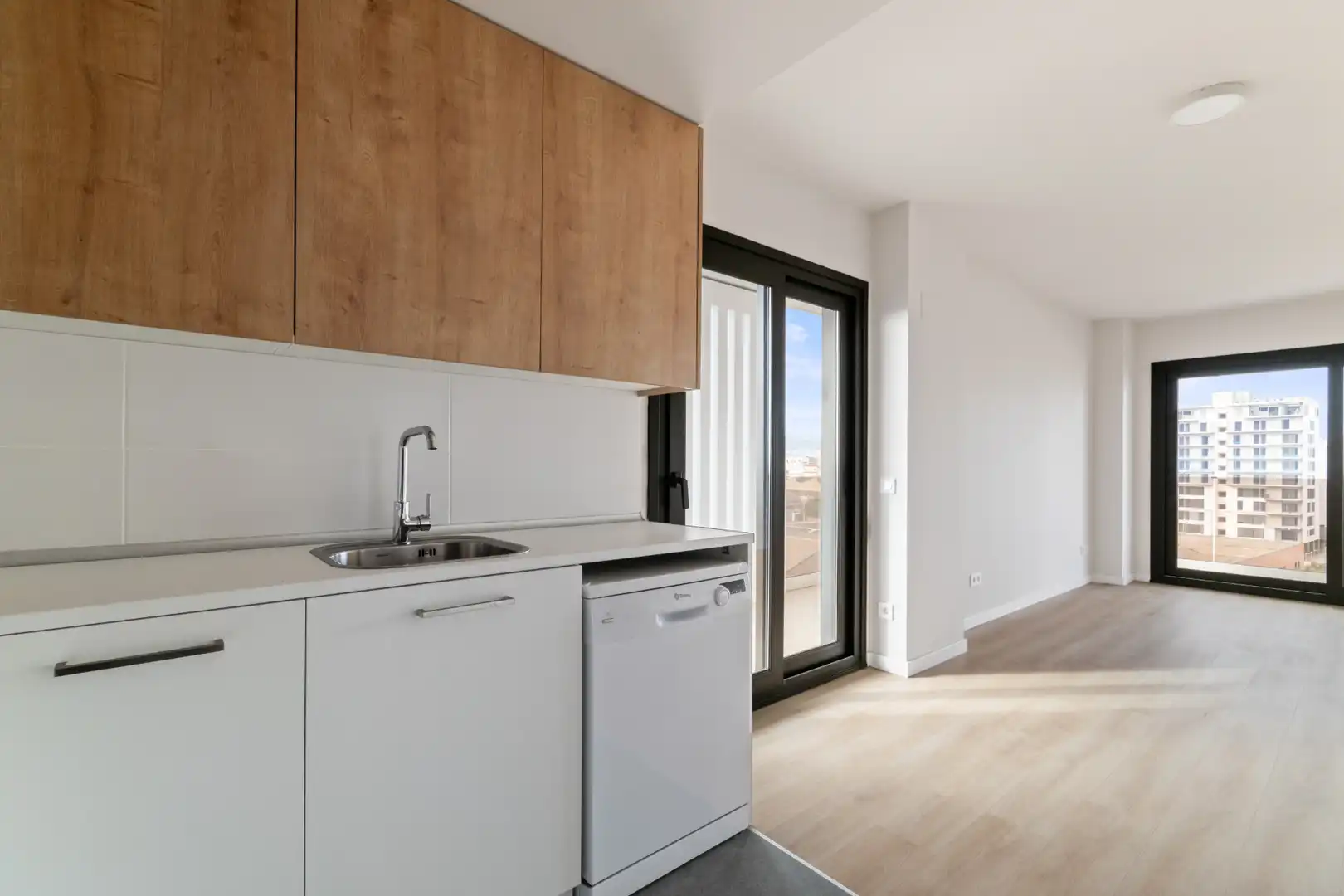 Cocina de Piso de alquiler en Badalona con Aire acondicionado, Terraza y Trastero