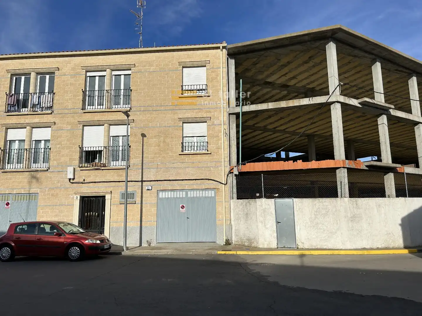 Vista exterior de Casa adosada en venda en Calvarrasa de Abajo