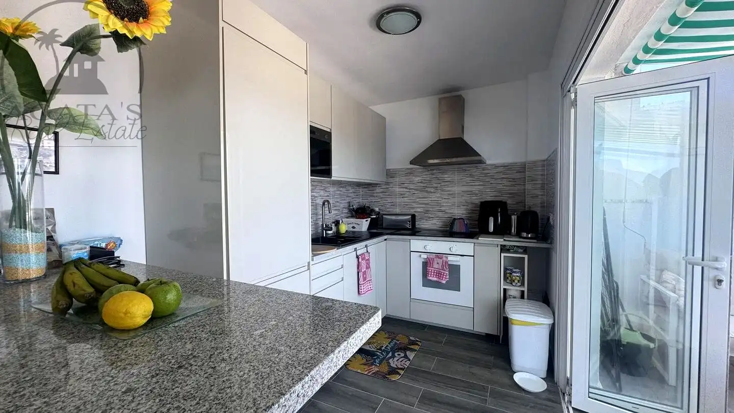 Cocina de Apartamento en venta en Icod de los Vinos con Terraza y Balcón