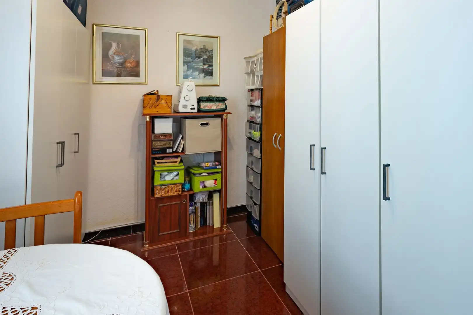 Dormitori de Pis en venda en Málaga amb Terrassa i Moblat