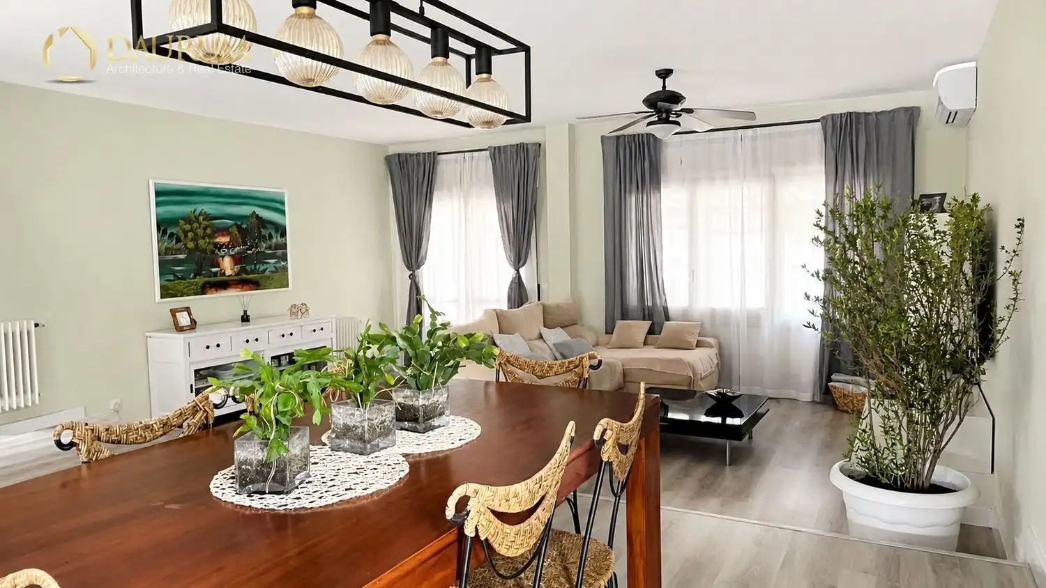 Chalet con piscina en venta en CRETA