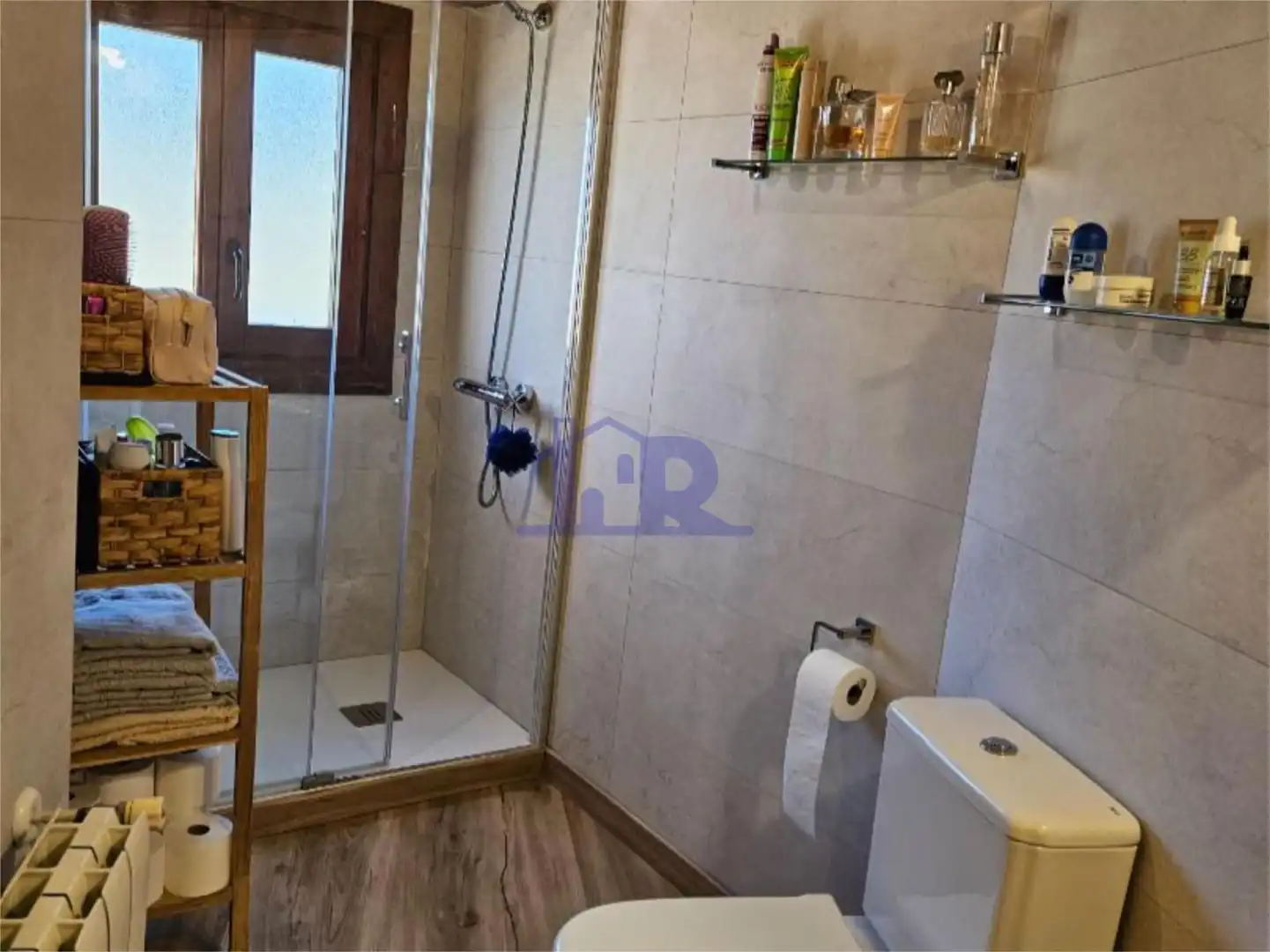 Bany de Casa o xalet en venda en Valdemeca amb Calefacció, Jardí privat i Parquet