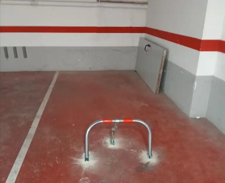 Parkplatz von Garage zum Verkauf in La Puebla de Alfindén