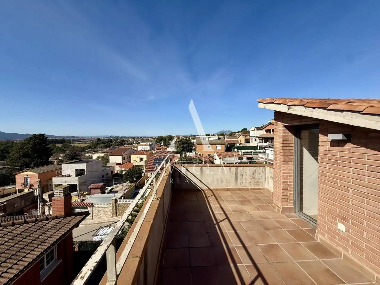 Terrassa de Casa o xalet en venda en Rubí amb Calefacció, Jardí privat i Parquet