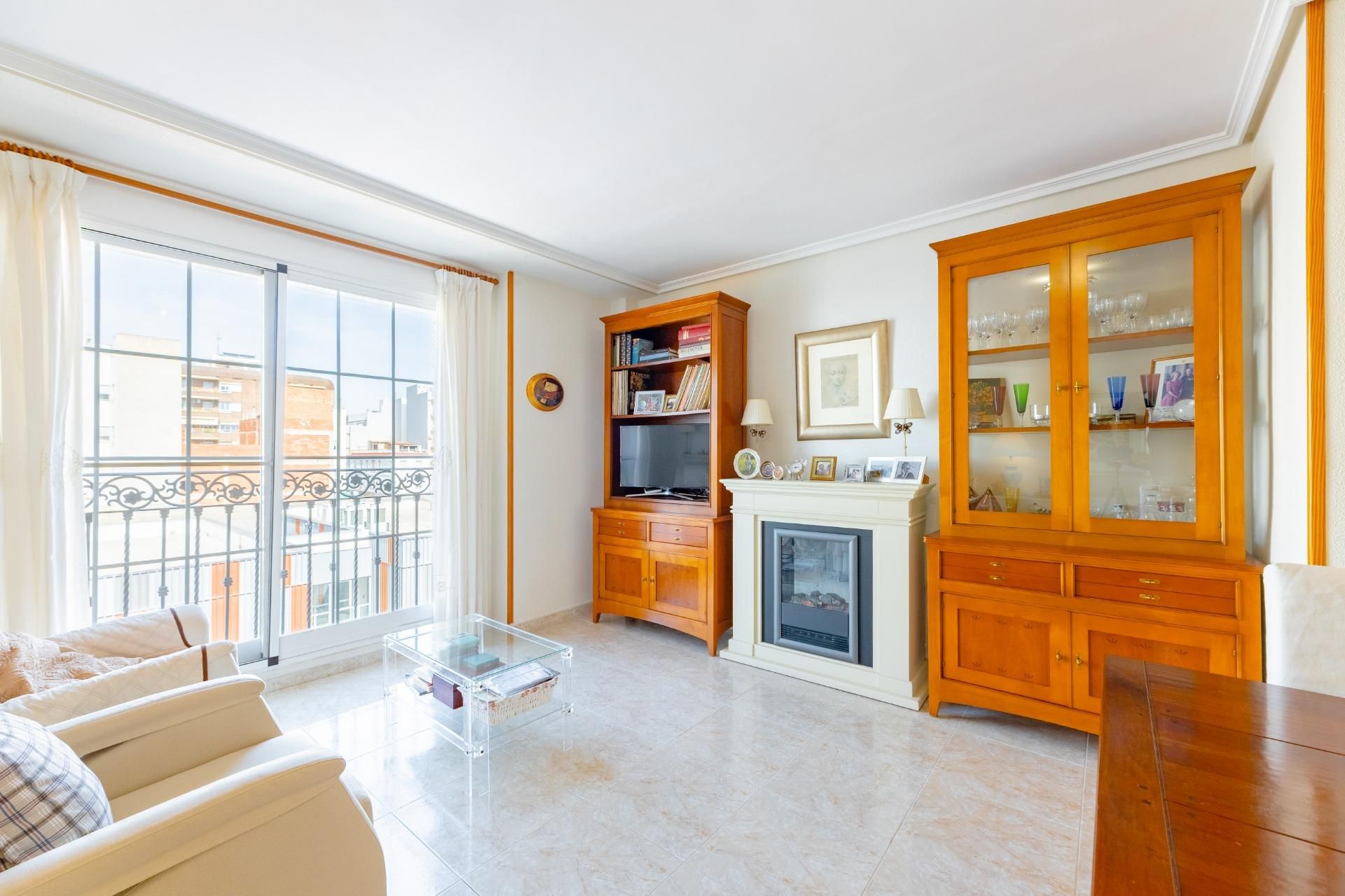 Piso en venta en Calle N'OCTAVI TEN I ORENGA