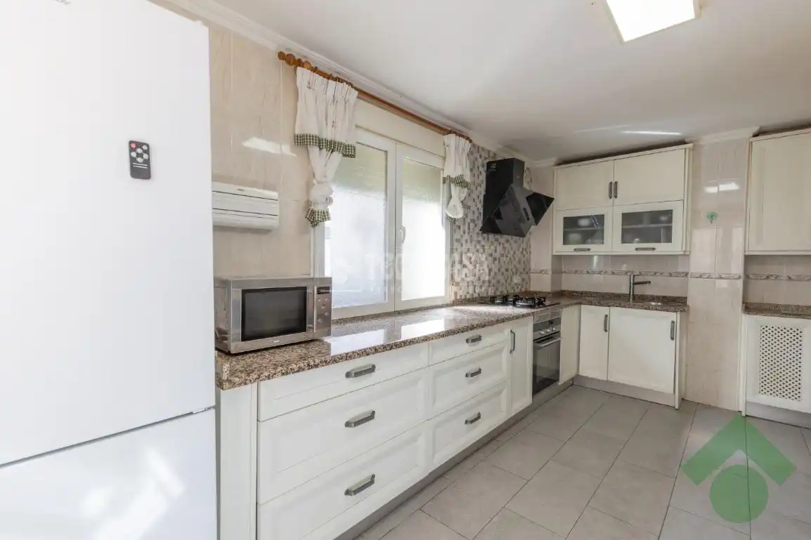 Casa adosada en venta en Barrio de Zaidín