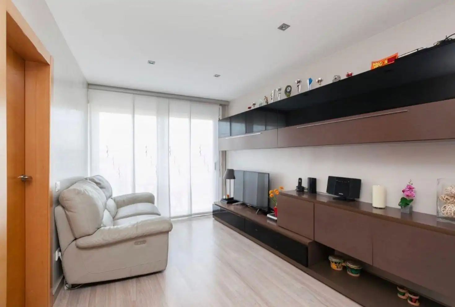 Flat with terrace for sale in Avenida CORTS CATALANES, imagen 3
