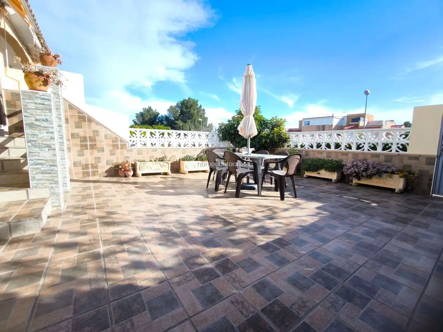 Terrasse von Einfamilien-Reihenhaus zum Verkauf in La Nucia mit Klimaanlage, Internet und Gemeinschaftspool