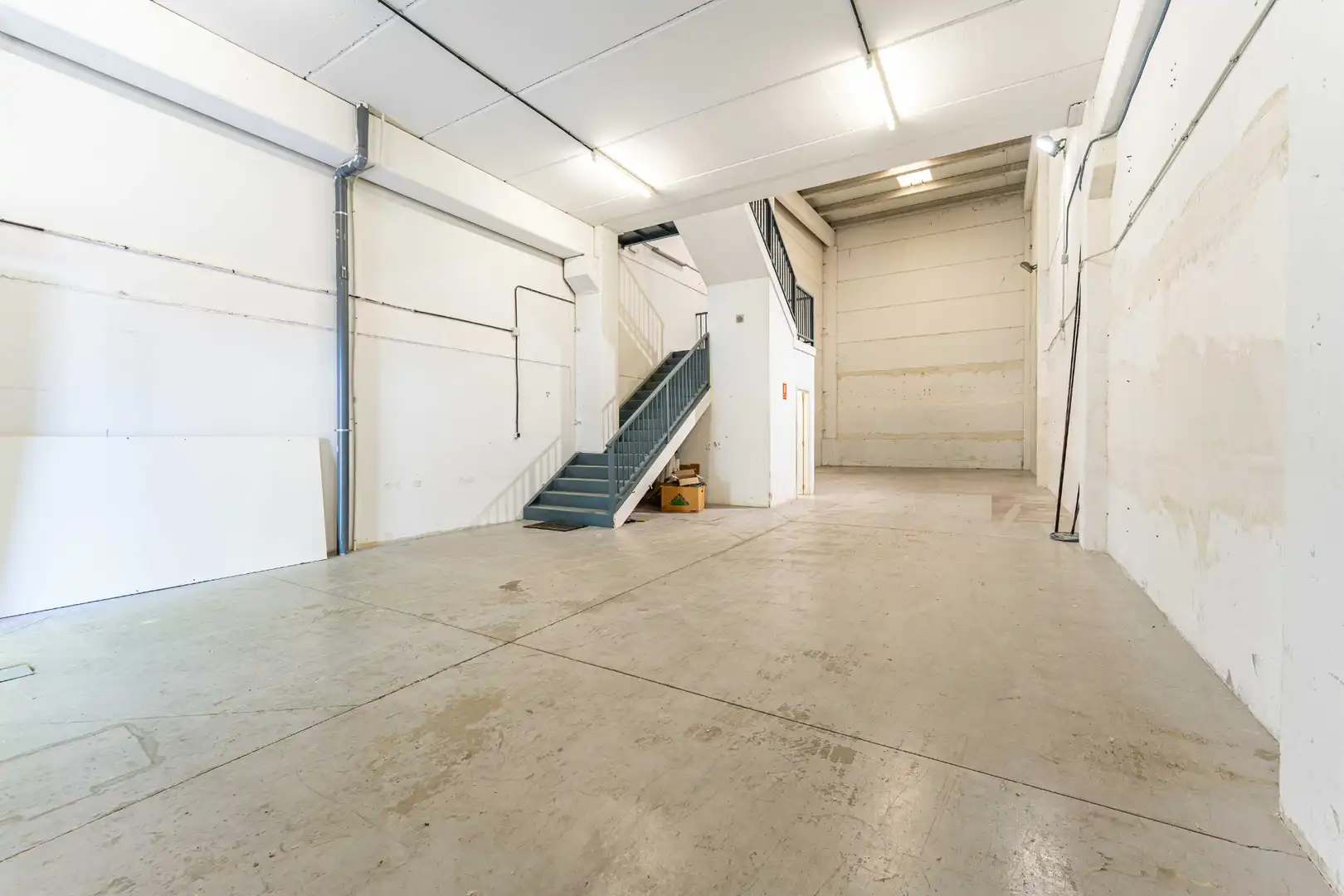 Nave industrial en venta en Arroyomolinos (Madrid)